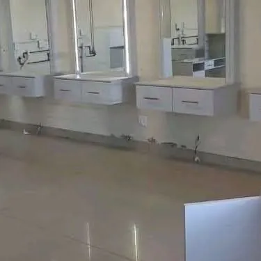 Salon basin stations