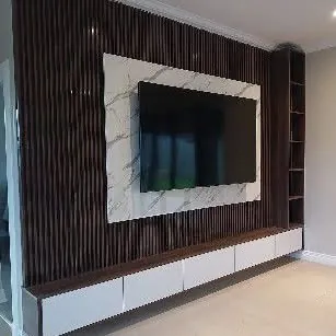 Marble-look TV wall with slats