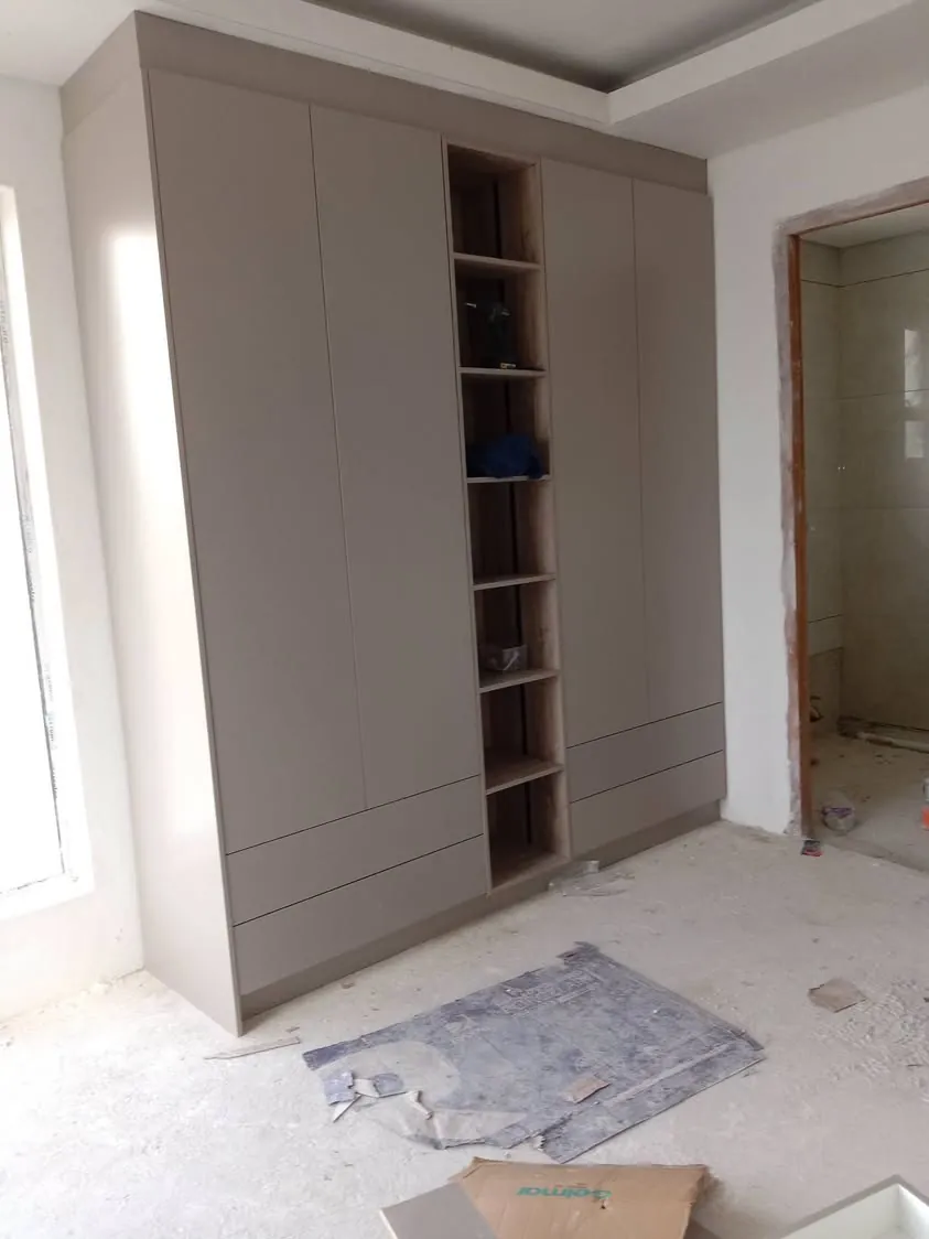 Wardrobes project: wardrobe tall unit