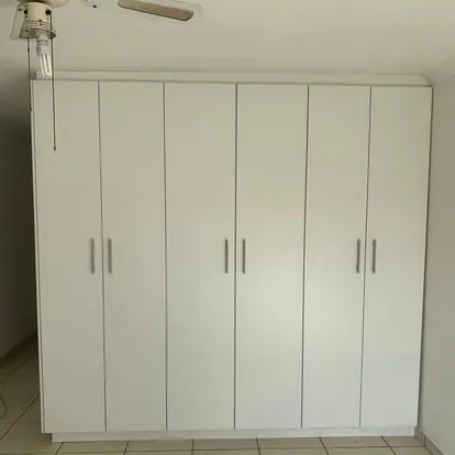 Wardrobes project: wardrobe white plain